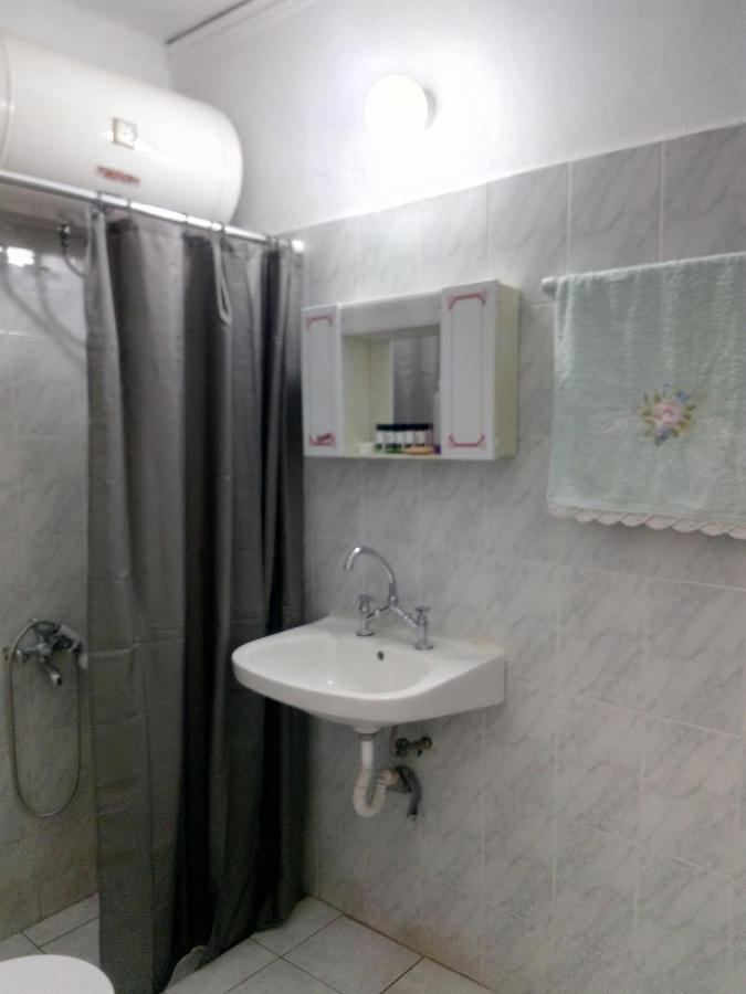 Cozy House 2 Apartman Vraháti Kültér fotó